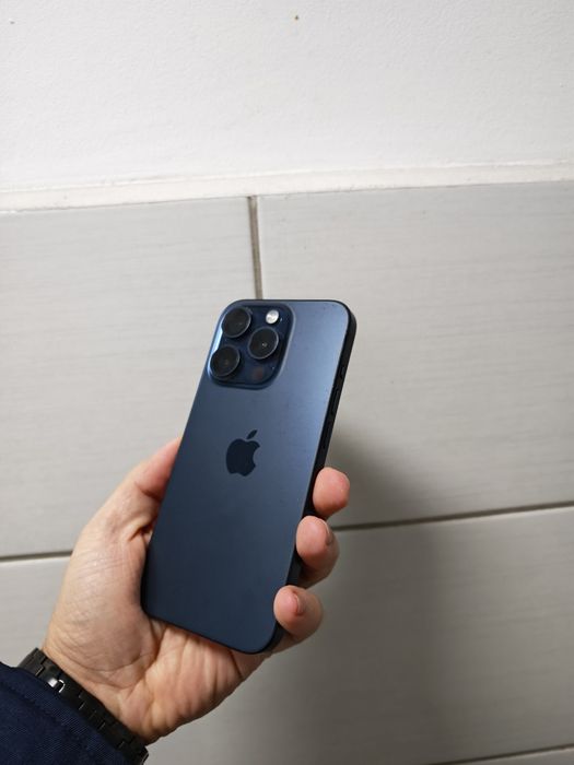 iPhone 15 Pro Blue 128GB Impecabil totul original liber retea