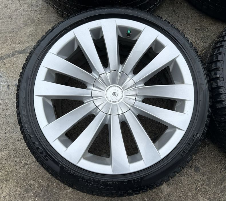 Jante / Roti BMW Seria 7 F01 F02 : 245 40 20 / 275 35 20