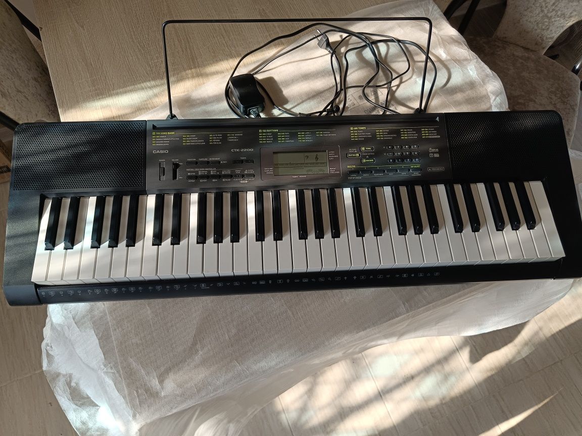 Синтезатор  Casio CTK-2200