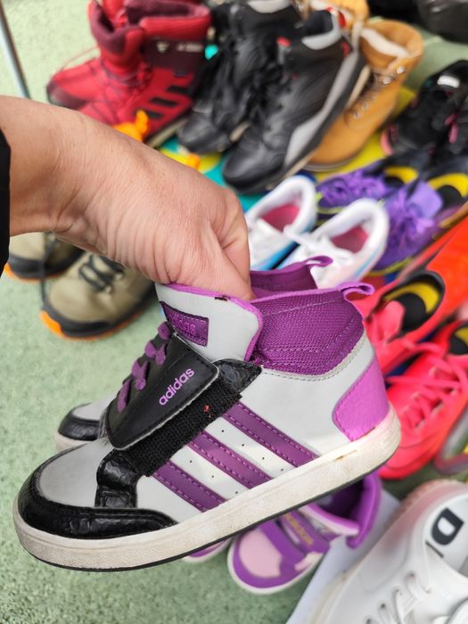 Adidași mărimea 25-26