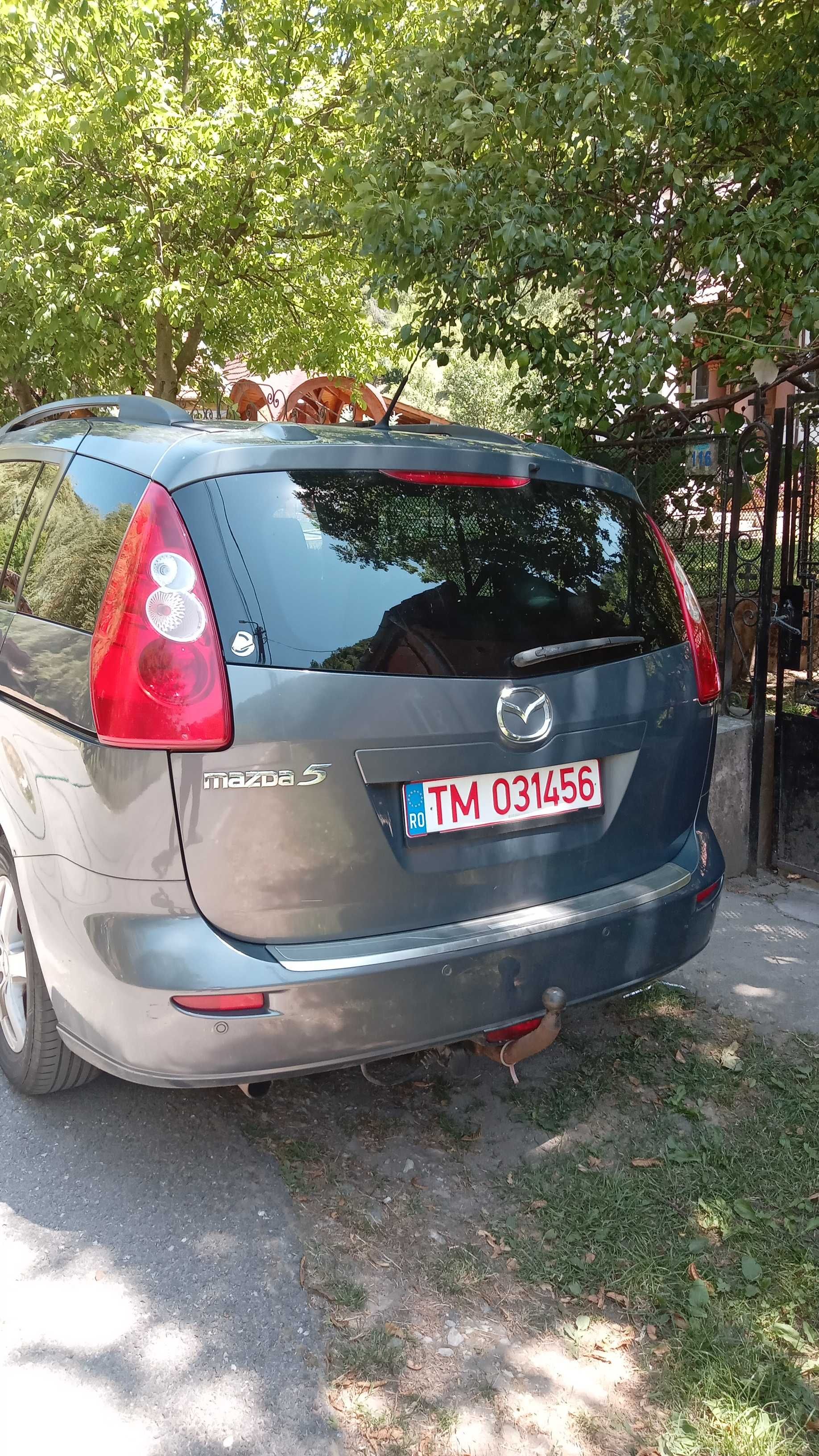 Mazda spatioasa cu 6 locuri