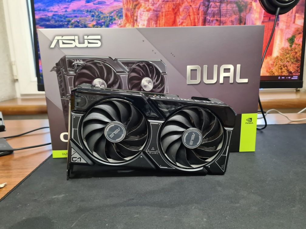 Видеокарта ASUS RTX 4060 Dual 8GB