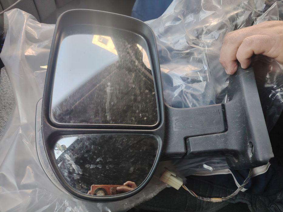 Продам заркала на газель 2 шт, оригинал.