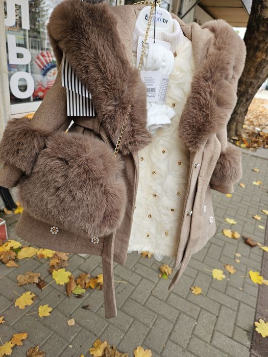 Луксозен детски комплект-палто+стилна рокля от 2 до 6г.