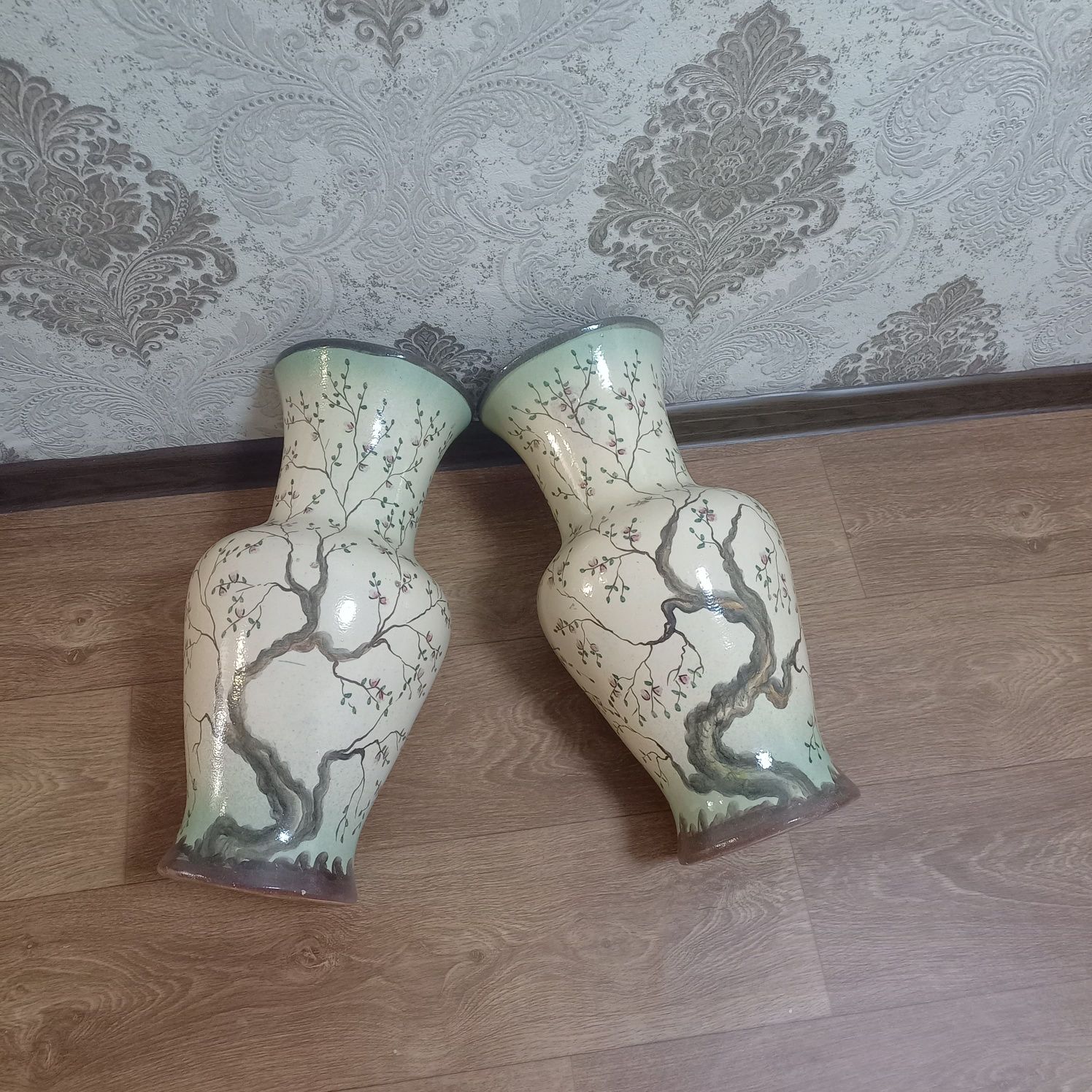 Срочно продаётся вазы
