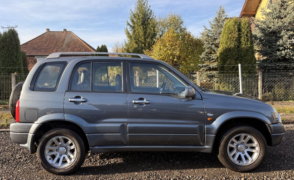 Suzuki Grand Vitara Limited 128CP 4x4 Mic\Mare