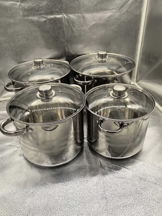 Set 4 oale inox Royalty Line, cu capace, 7L, 9L, 11L, 13.5L – 429 lei