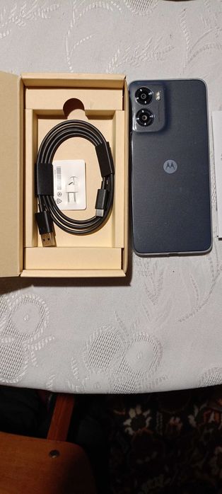 Смарт телефон Motorola Moto G05