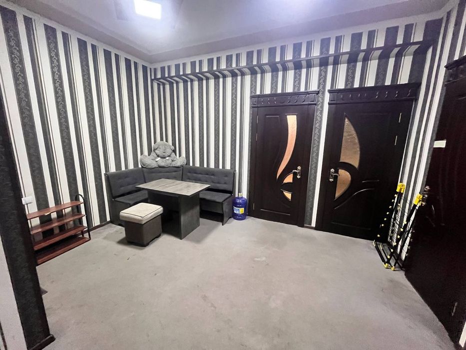 3 хонали люкс квартира ижарага берилади!!