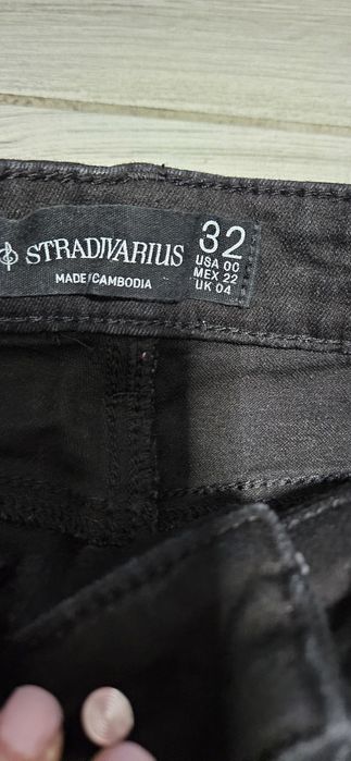 Blugi femei xxs Stradivarius
