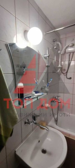 Продава се Двустаен апартамент в Варна, Спортна зала - 70 кв.м за 1979 €/кв.м - Снимка #9