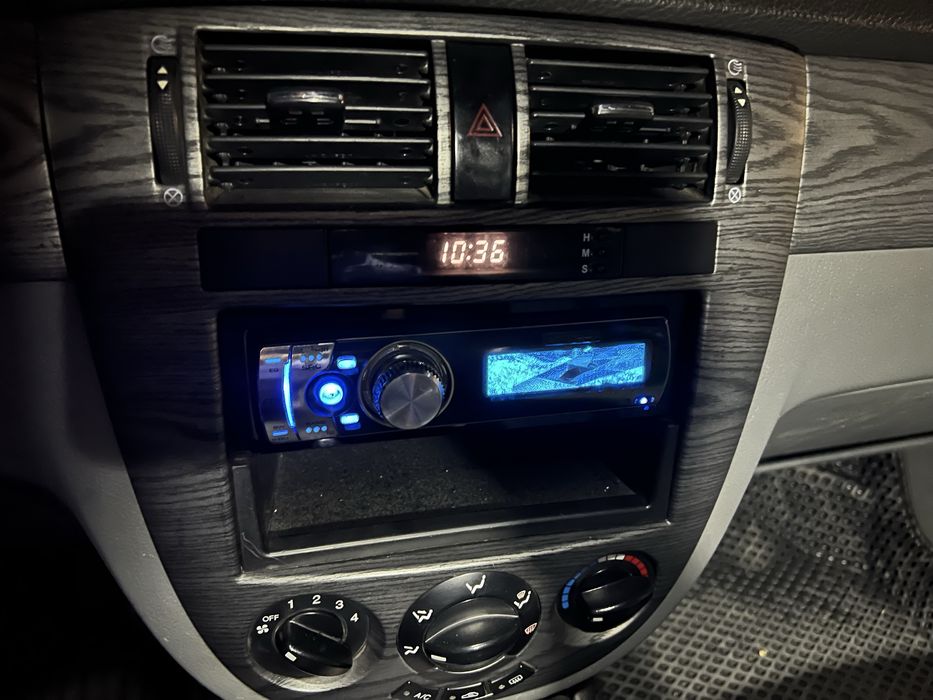 Pioneer 6850MP Delfin