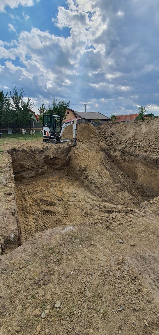 Sapaturi cu miniexcavator, fundatii, șanțuri apă, gaz, garduri, fose