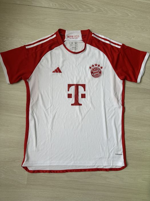 Футболна тениска