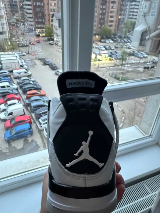 Air Jordan 4 Military Black