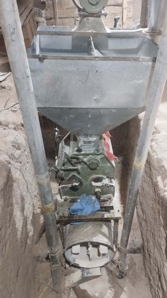 35 talik Xitoy tegirmon sotiladi 2 tish olingan  ishga tayyor