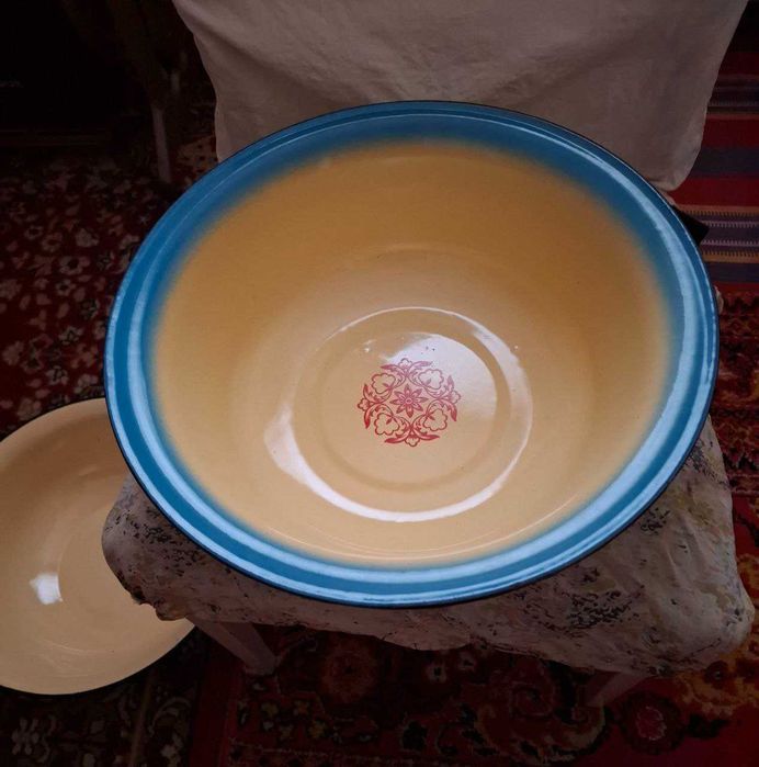 Таз эмалированный советский тогора