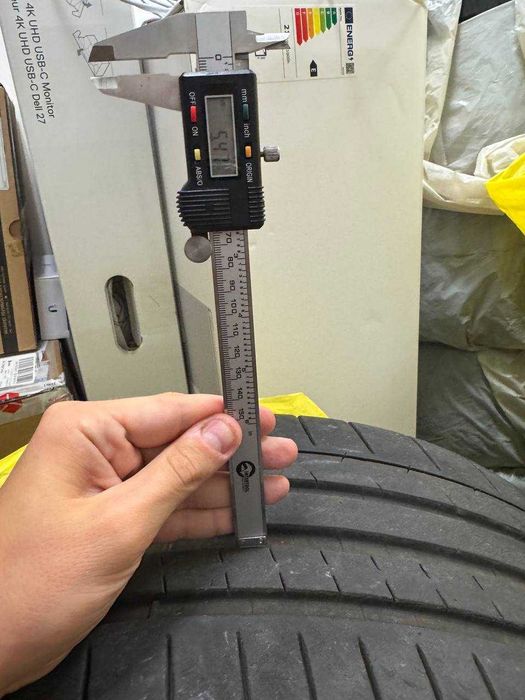 Спешно продавам!!!Гуми 245/40 и 275/35 R20 Michelin летни. 2+1 бр