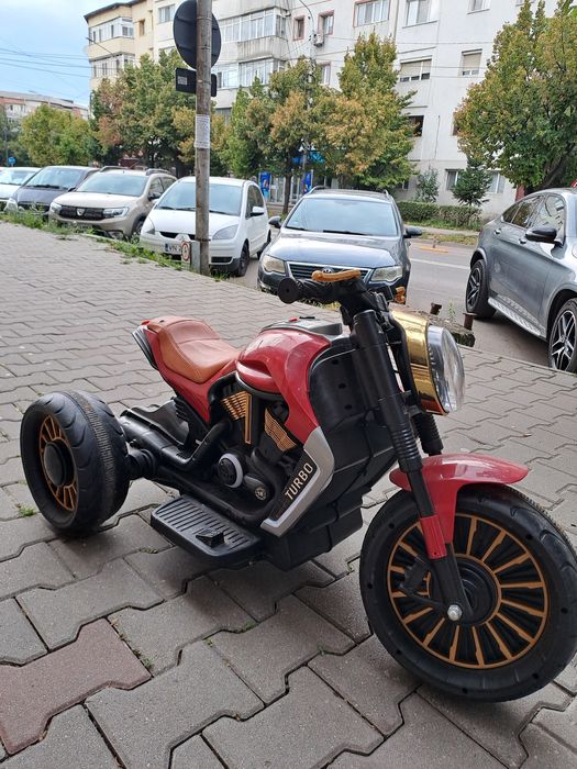 Motor electric pentru copii