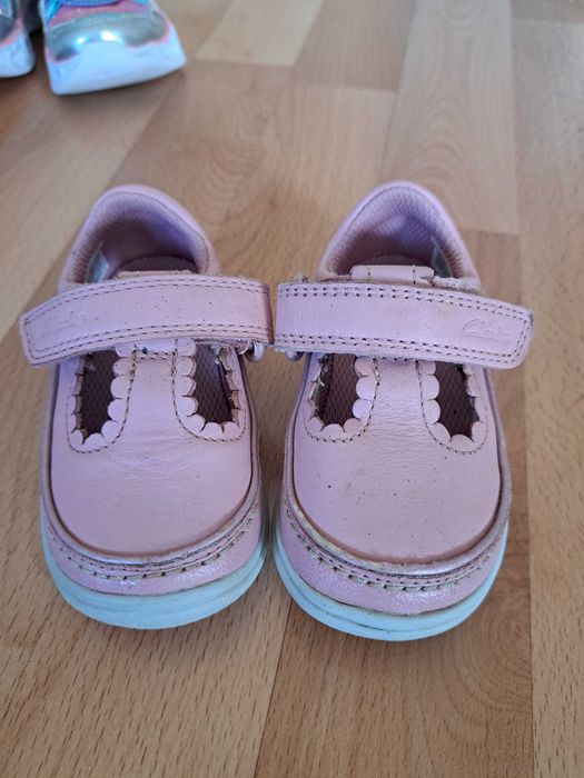 Обувки за момче и момиче