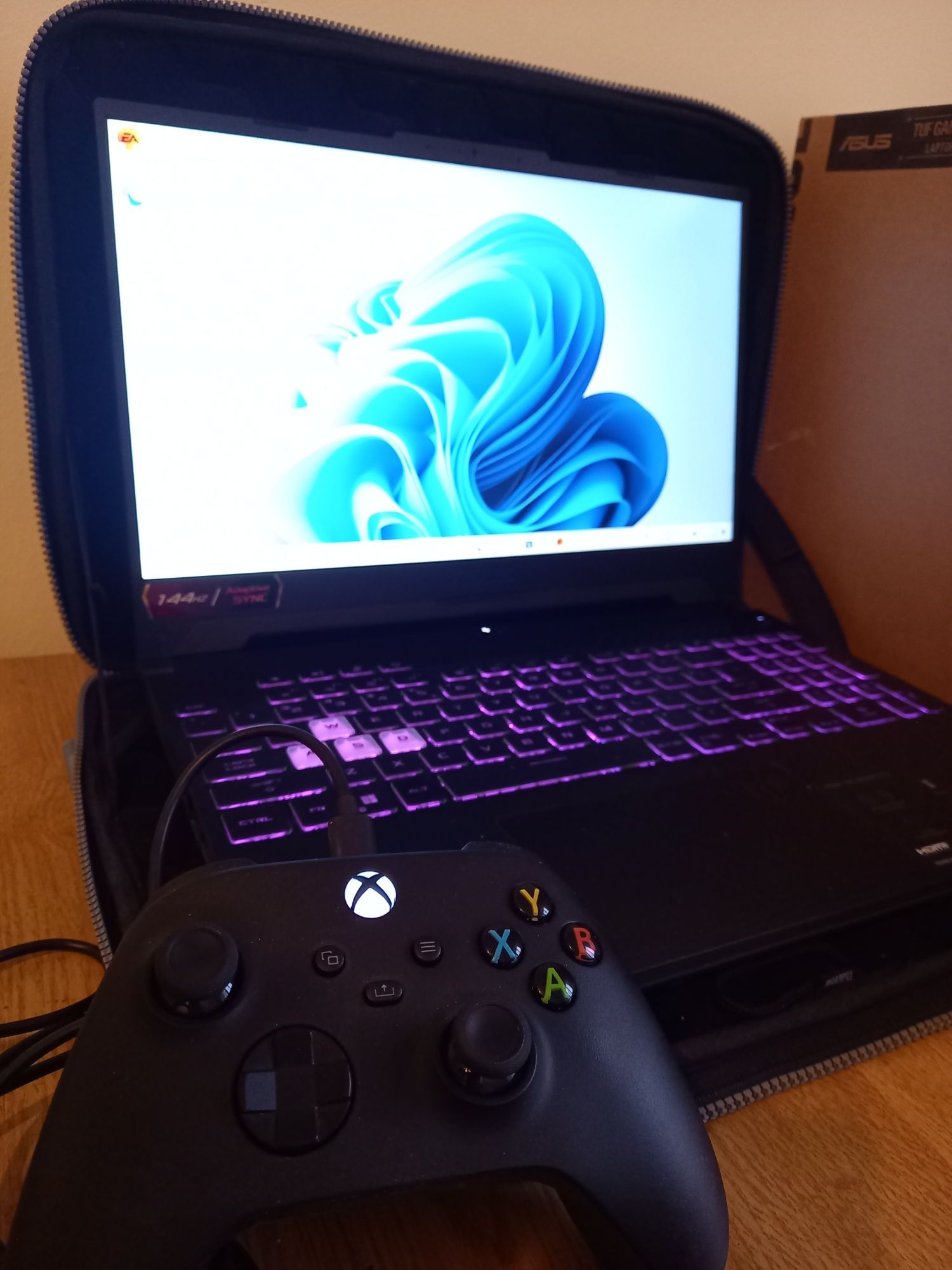 Laptop Gaming Asus, controller xbox one