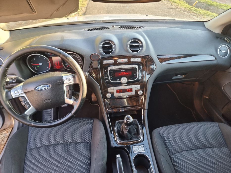 Ford Mondeo GHIA 2.0 tdci 2010