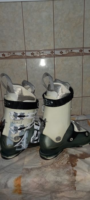 Clăpari ski Atomic Waymaker 80 
Proiectate pentru schior