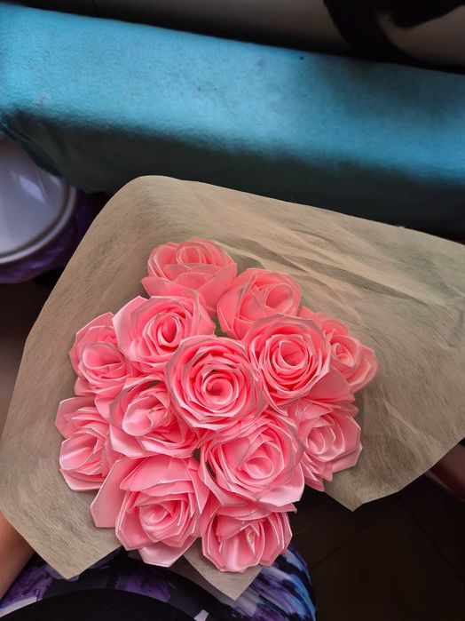 Buchet de trandafiri din satin roz