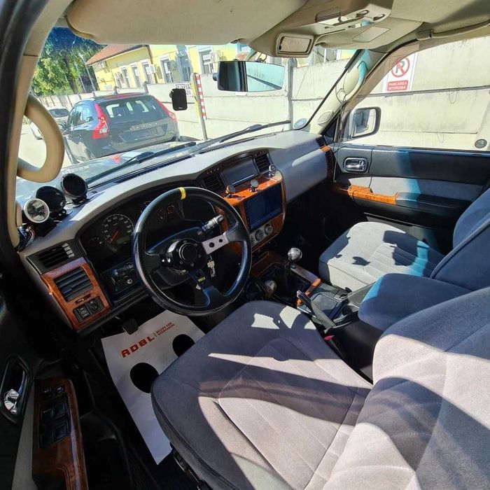 Nissan Patrol GU4, utilitara 5 locuri (Italia), M57 - 300cp