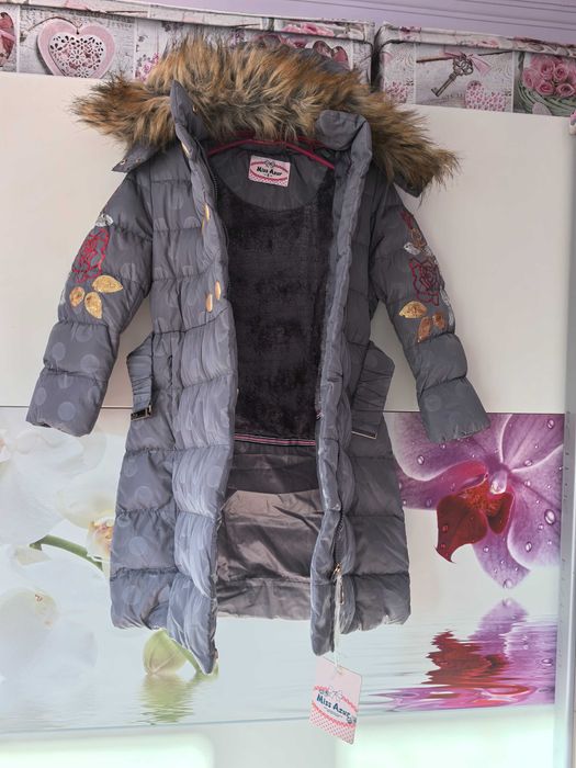 Ново дълго, дебело яке момиче 140