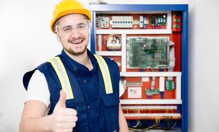 Электрик Караганда маикудук юго Восток город Караганда маикудук Пришах