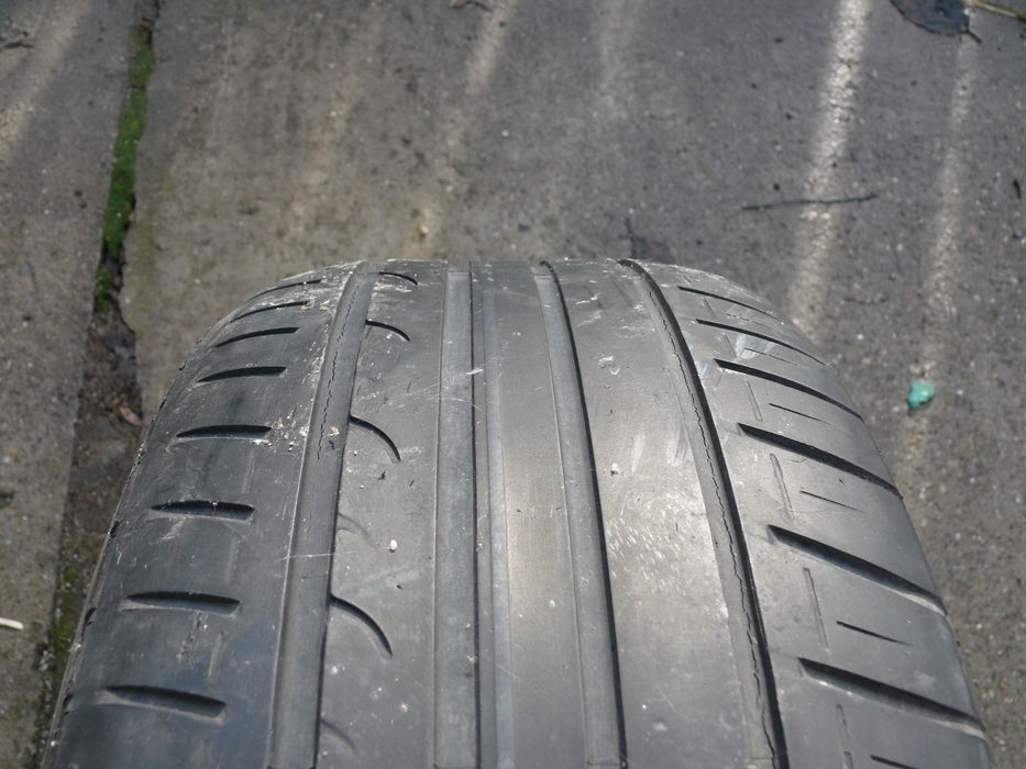 Anvelopă de iarnă marca ”Kumho”, cu dimensiunea 185/55R15