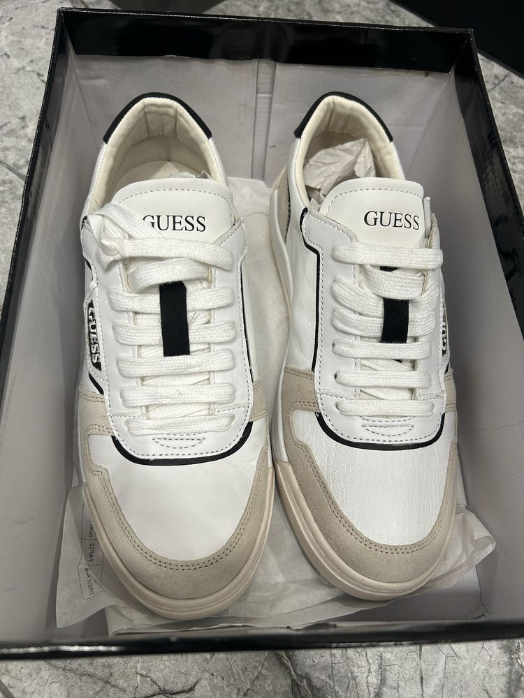 Мъжки маратонки Guess
