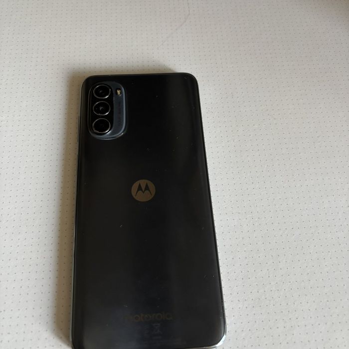 Телефон - Motorola Moto g52