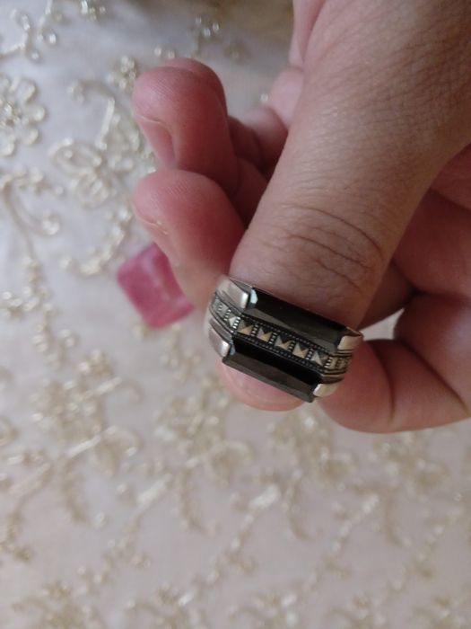 Serebro uzuk Perstin