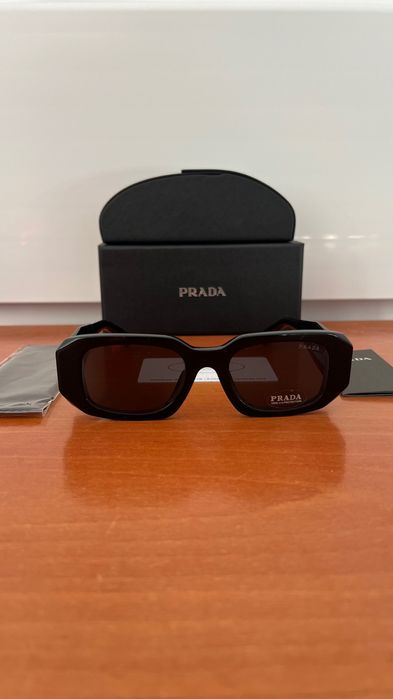 Prada слънчеви очила