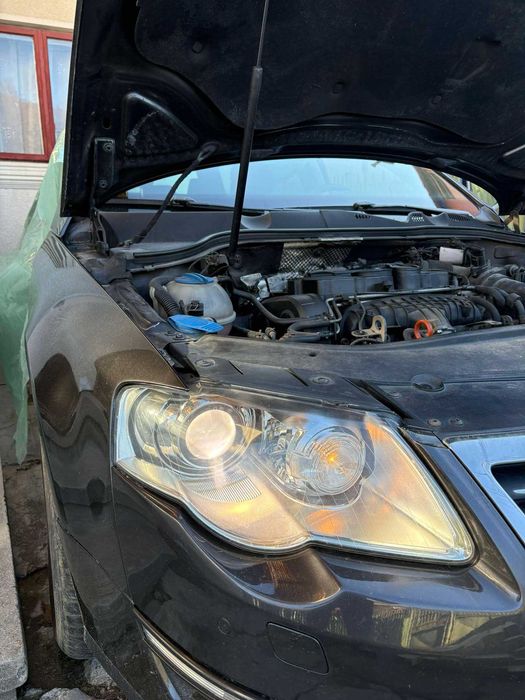 Dezmembrez Passat B6 Break LC8Z 2.0 BMR