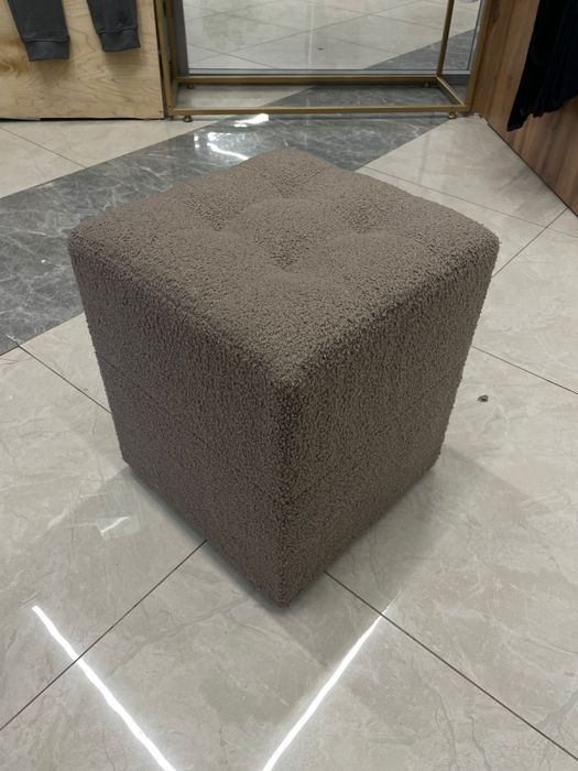 Пуфик в хорошем состоянии