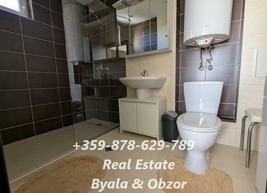 Добре обзаведен двустаен апартамент в гр.Обзор