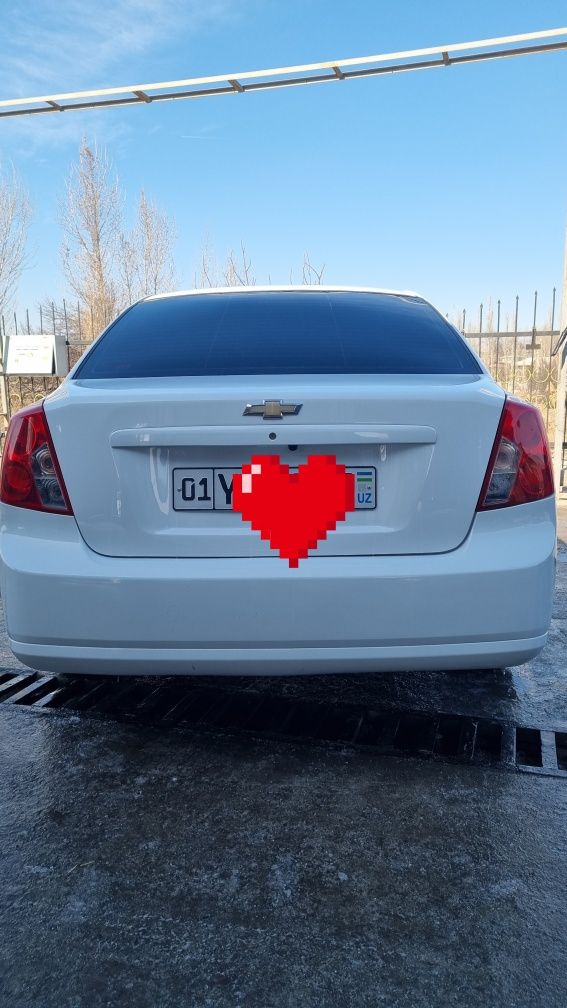 Жентра машена срочни сотилади