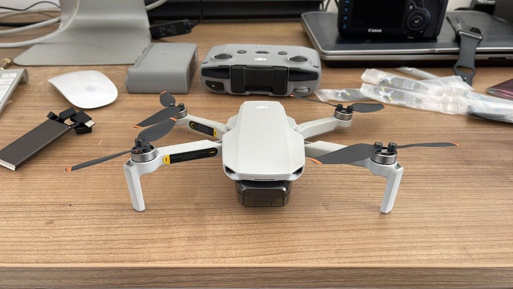 Drona Dji Mini 2