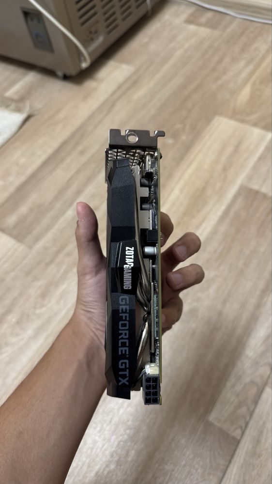 Видеокарта GTX 1660 Ti