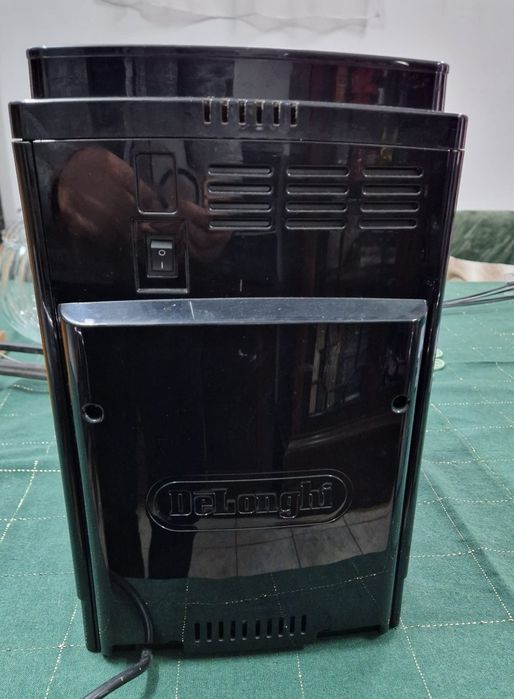 Espressor Automat Delonghi ECAM 23.210 Blk,15 bar, 1.8 l