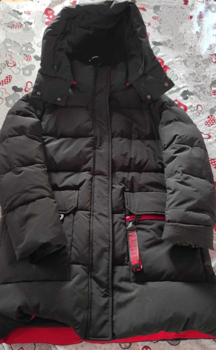 Geaca de iarna, neagra, nouă