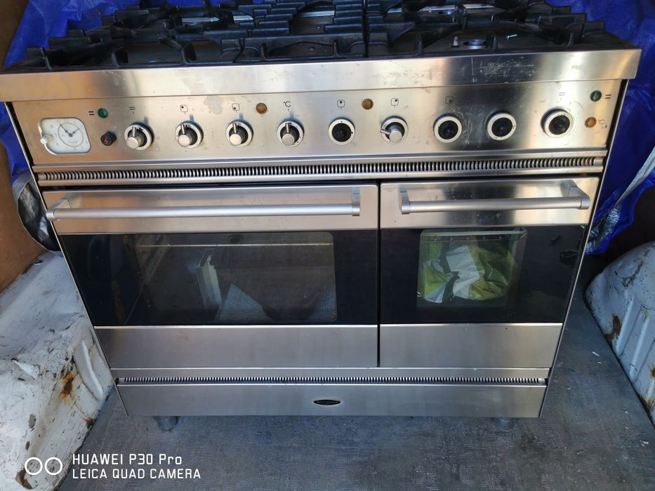 Професионална готварска печка – 2 фурни + 5 газови котлона! 

Мощ