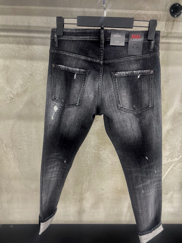 Blugi dsquared2 negrii colectia noua top