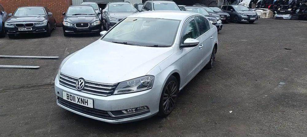 Dezmembrari / Dezmembrez Volkswagen Passat B7 2.0 CFFB cutie viteze manuală cod culoare LA7W