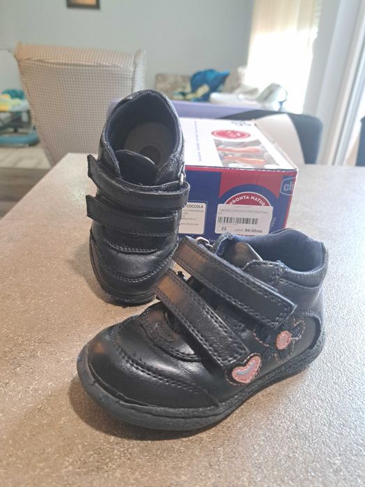 Детски кожени обувки за момиче Chicco