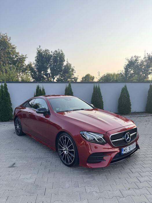 Mercedes e 300 coupe / Display cockpit/ 2018 / impecabila