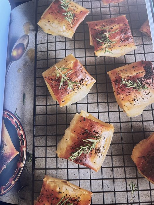 Подарявам готварска книга